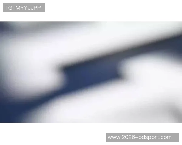 光头兄弟团齐聚社媒凯尔登晒好友统一发型与文班理发瞬间